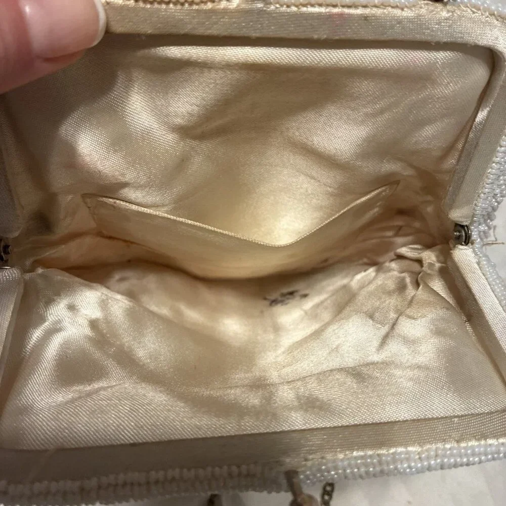 Vintage White Beige Floral Beaded Chain Crossbody Bag Purse